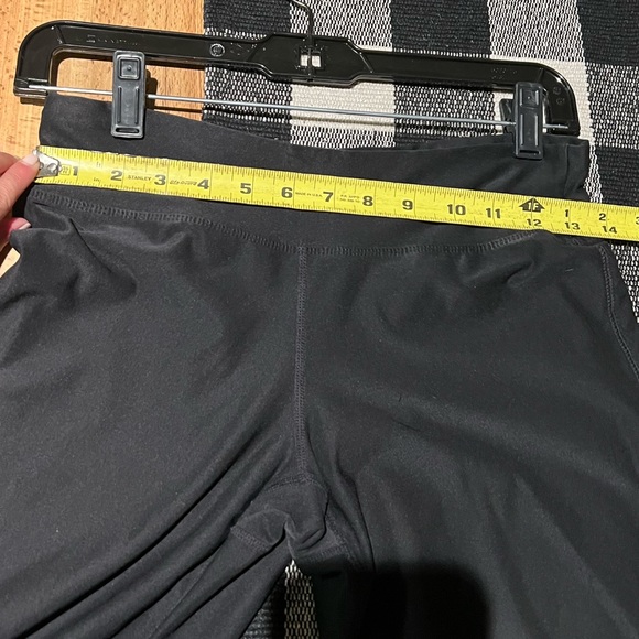 Nike Fit Dry wide legged black quarter length leggings - Picture 8 of 10